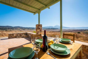 Quiet house with great sea/sunset views!